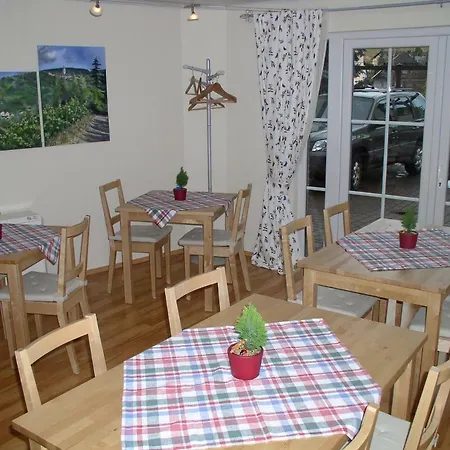 Weingut & Bioland Gaestehaus Engelmann-Schlepper 게스트하우스